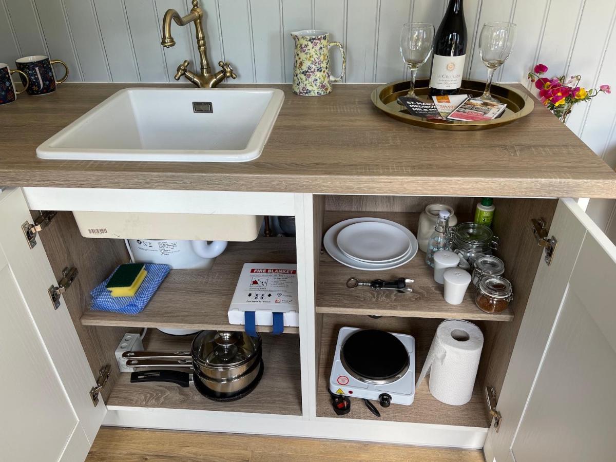 Lilac Hut Shepherds Hut كيلكيني المظهر الخارجي الصورة